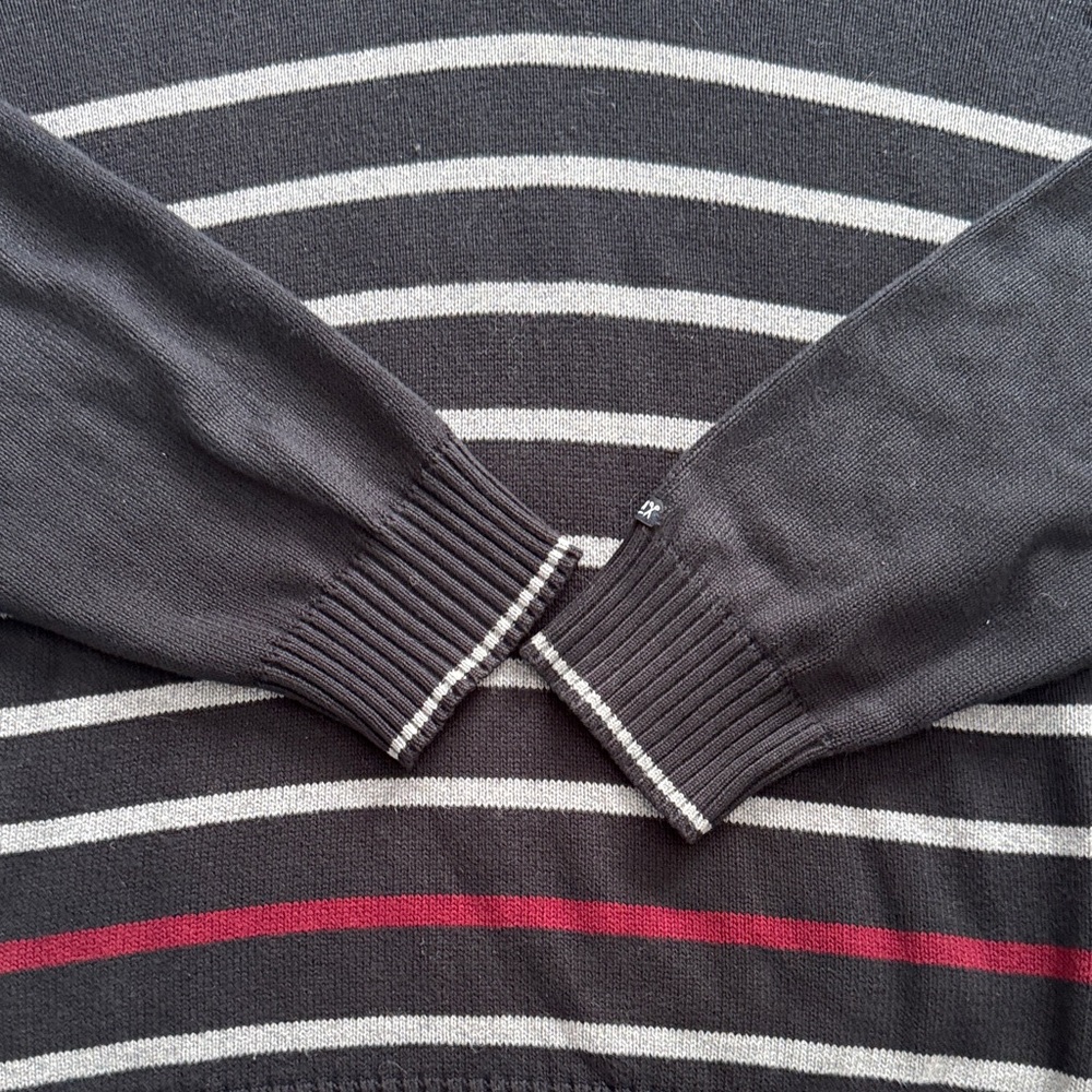 Men's Black and Gray Zip-Up Sweater - Picture 5 of 7